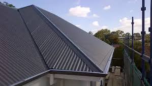 Best Roof Moss and Algae Removal  in Clyde Hill, WA